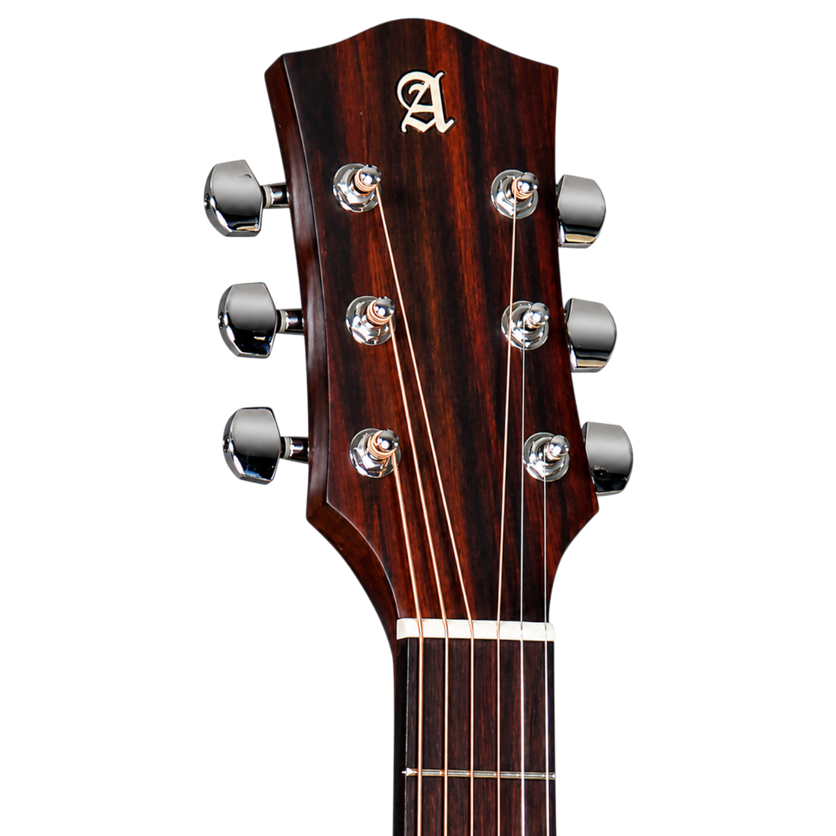 GUITARRA ELECTROACUSTICA 41", CUTAWAY, CON EQ MINGS, COLOR NATURAL ACABADO DE ALTO BRILLO, TAPA DE CEDRO MACIZO, FONDO Y AROS DE SAPELLI, CUERDAS D ADDARIO, INCLUYE BOLSO
