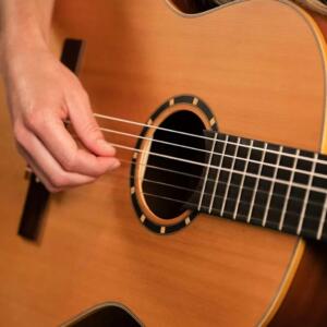 Cuerdas de Guitarra por mayor en Pichincha | Ideal para tu negocio